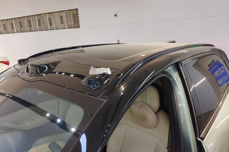 Used Nio ES6 2023 75 kWh Roof