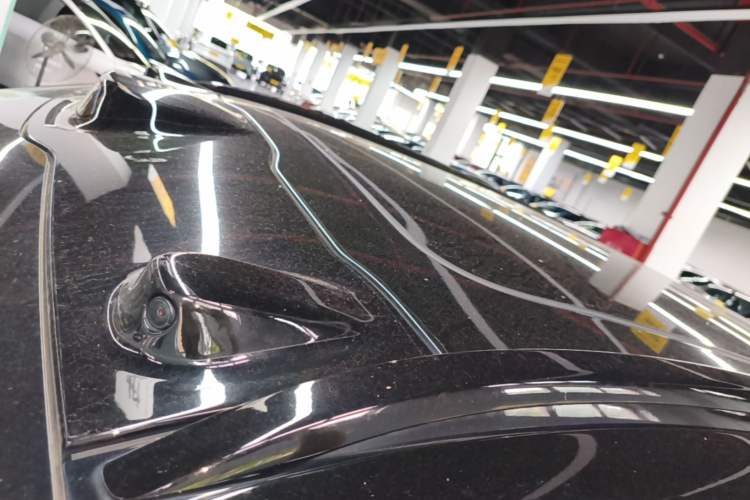 Used Nio ES6 2023 75 kWh Roof
