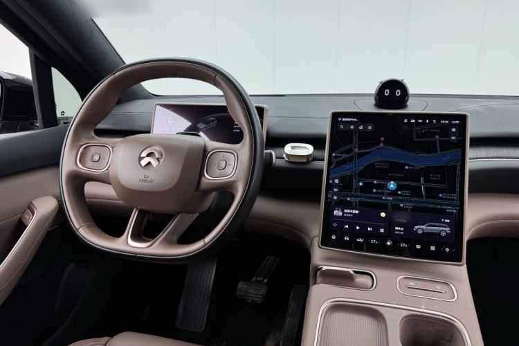 Used Nio ES6 2023 75 kWh Steering Wheel