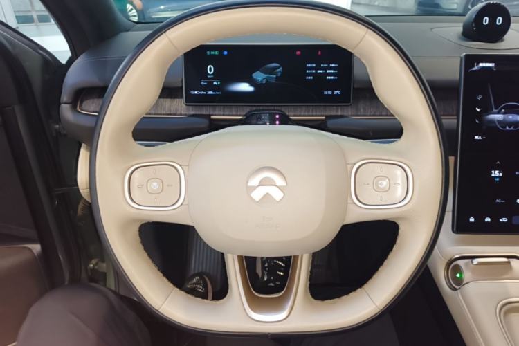 Used Nio ES6 2023 75 kWh Steering Wheel