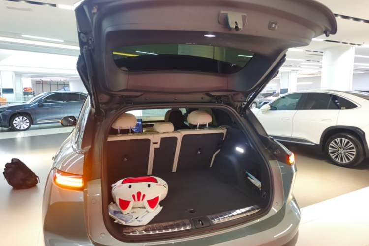 Used Nio ES6 2023 75 kWh Trunk