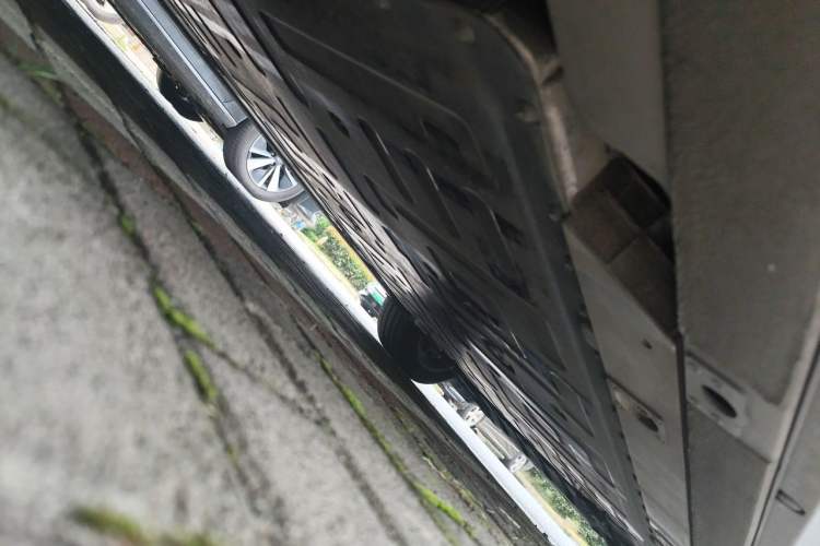Used Nio ES6 2023 75 kWh Chassis Rear Right