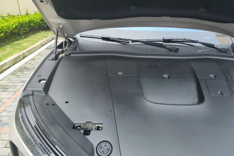 Used Nio ES6 2023 75 kWh Engine Bay Right