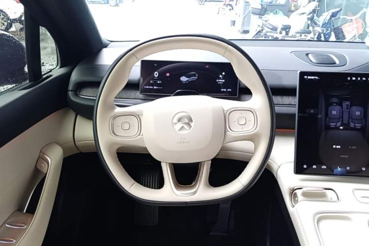 Used Nio ES6 2023 75 kWh Steering Wheel