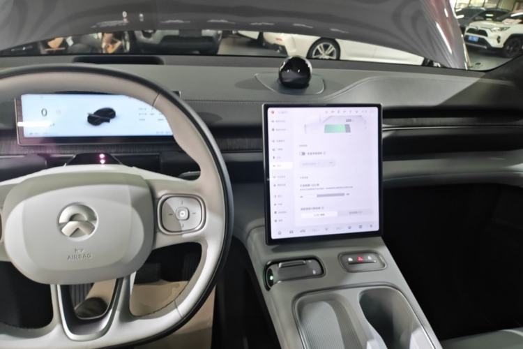 Used Nio ES6 2023 75 kWh Center Console
