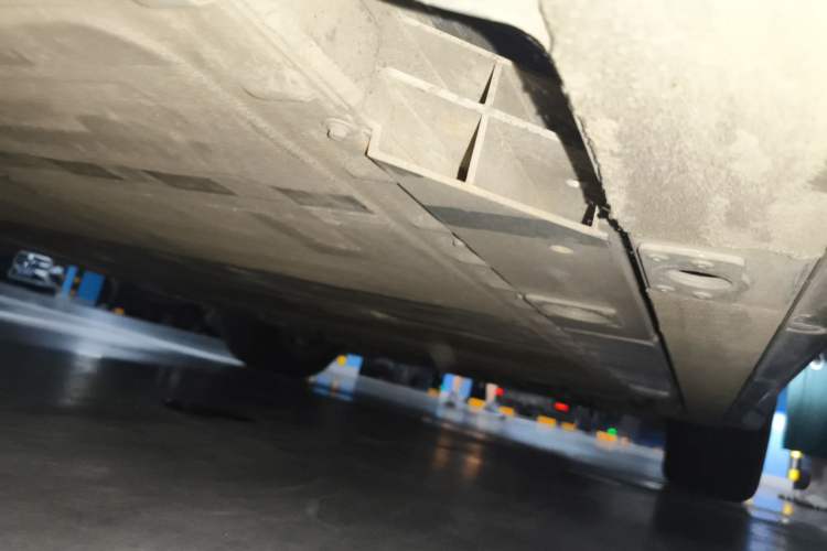 Used Nio ES6 2023 75 kWh Chassis Rear Right