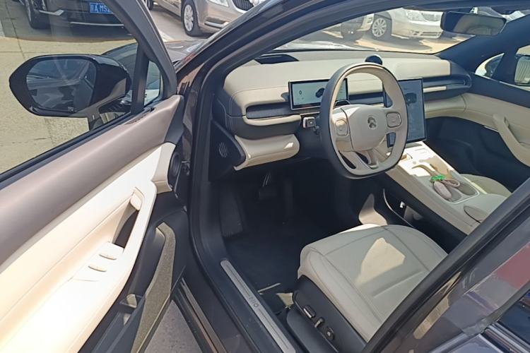 Used Nio ES6 2023 75 kWh Driver Seat