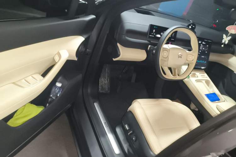 Used Nio ES6 2023 75 kWh Driver Seat