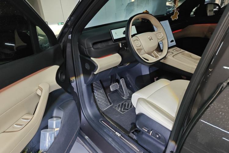 Used Nio ES6 2023 75 kWh Driver Seat