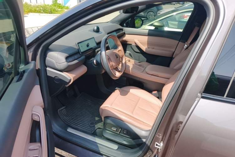 Used Nio ES6 2023 75 kWh Driver Seat