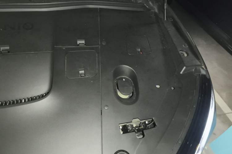 Used Nio ES6 2023 75 kWh Engine Bay Left
