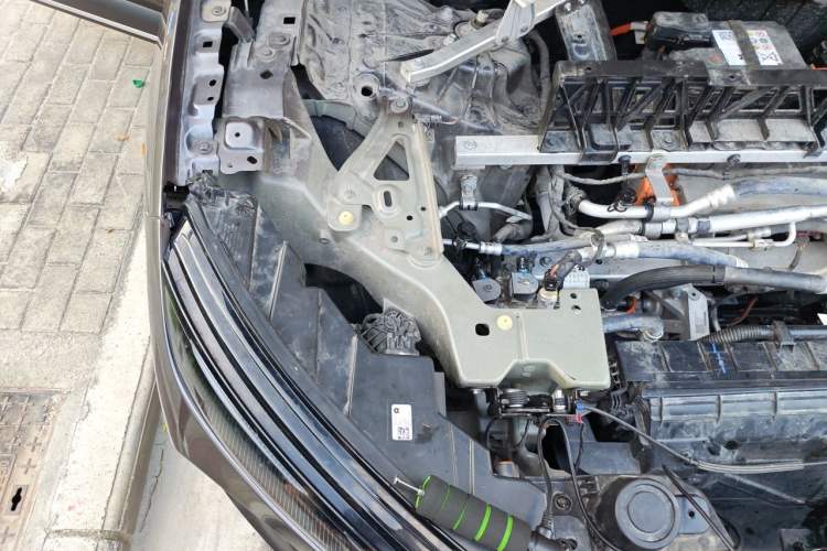 Used Nio ES6 2023 75 kWh Engine Bay Right