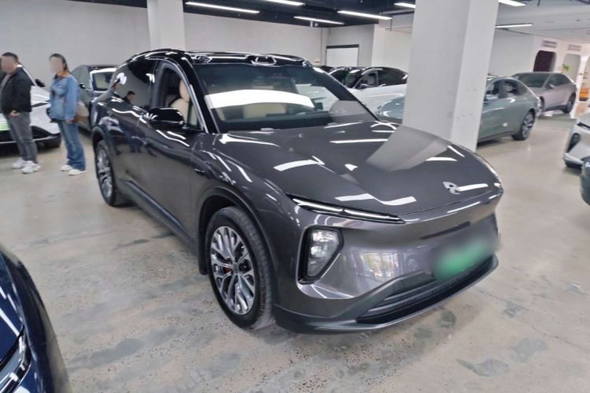 Used Nio ES6 2023 75 kWh Exterior 1