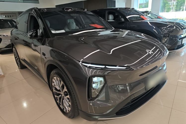 Used Nio ES6 2023 75 kWh Front Right 45 Deg