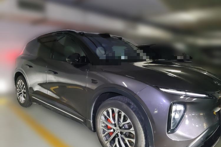 Used Nio ES6 2023 75 kWh Front Right 45 Deg