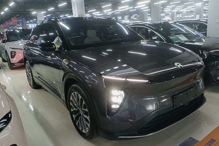Used Nio ES6 2023 75 kWh Front Right 45 Deg