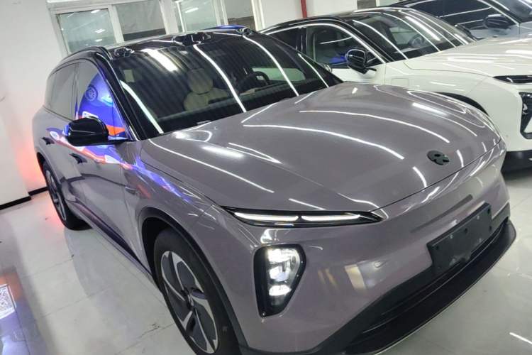 Used Nio ES6 2023 75 kWh Front Right 45 Deg