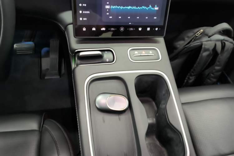 Used Nio ES6 2023 75 kWh Gear Lever