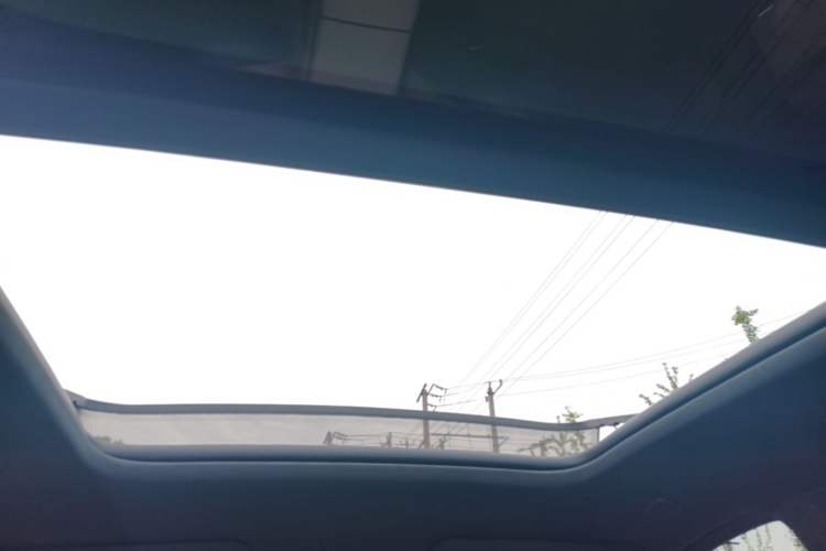 Used Nio ES6 2023 75 kWh Headliner