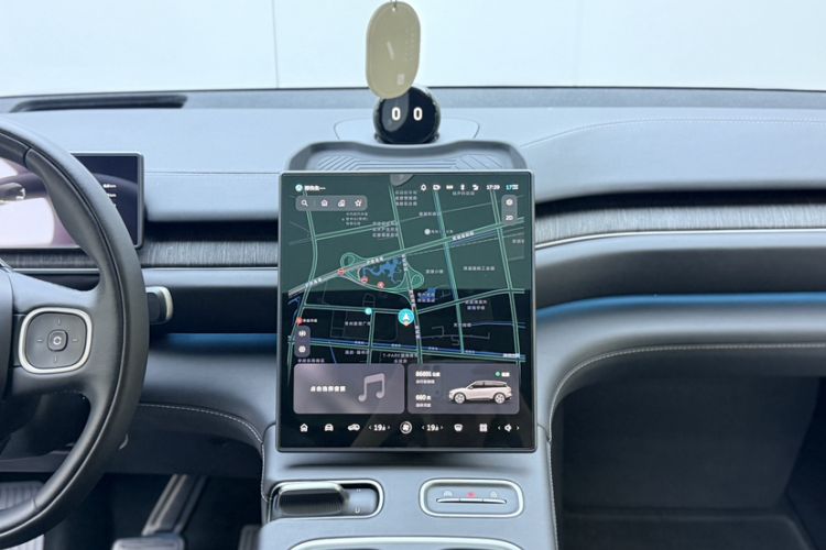 Used Nio ES6 2023 75 kWh Interior 2