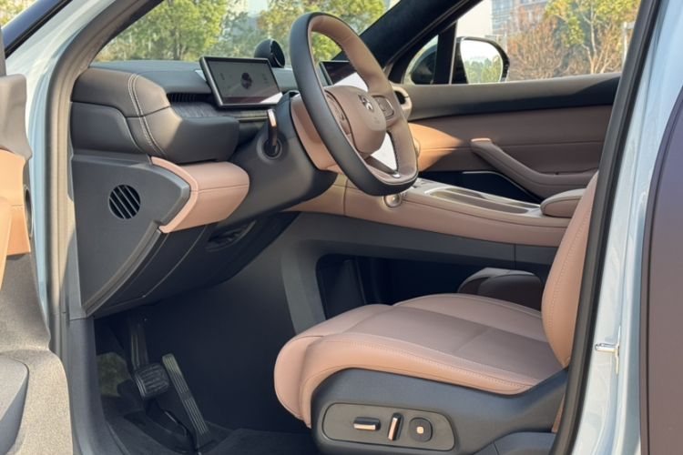 Used Nio ES6 2023 75 kWh Interior 6