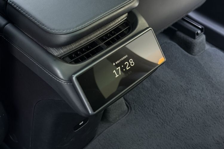 Used Nio ES6 2023 75 kWh Interior 7