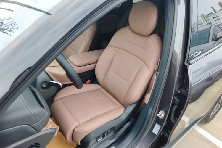 Used Nio ES6 2023 75 kWh Left Front Seat