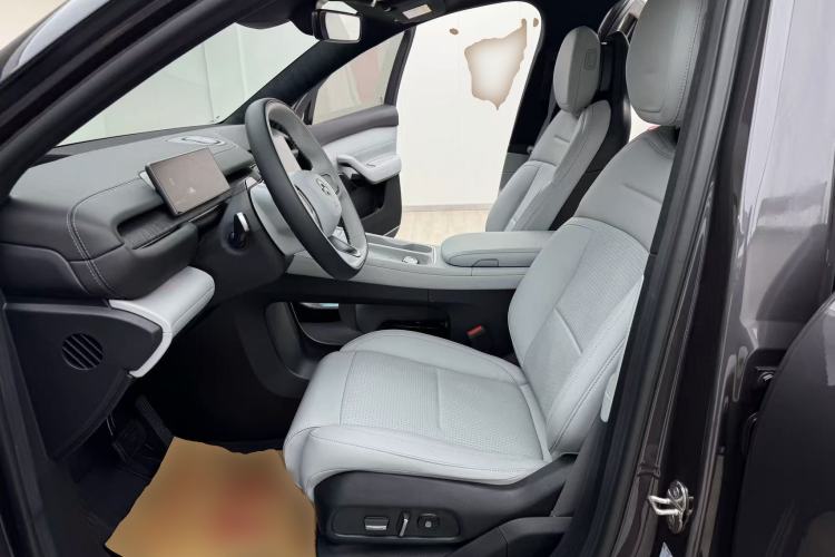 Used Nio ES6 2023 75 kWh Left Front Seat
