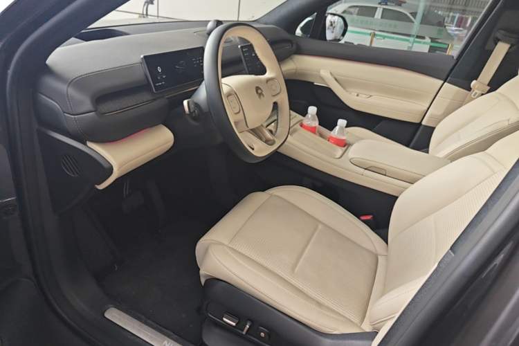 Used Nio ES6 2023 75 kWh Left Front Seat