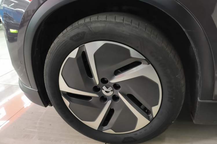 Used Nio ES6 2023 75 kWh Left Front Wheel Hub
