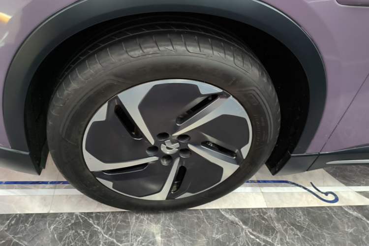 Used Nio ES6 2023 75 kWh Left Front Wheel Hub