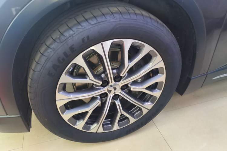 Used Nio ES6 2023 75 kWh Left Front Wheel Hub