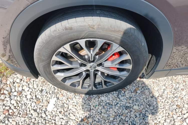 Used Nio ES6 2023 75 kWh Left Front Wheel Hub