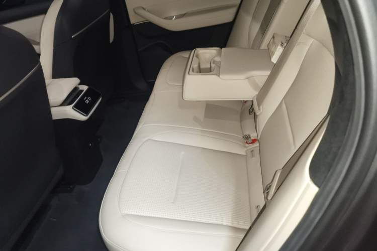 Used Nio ES6 2023 75 kWh Left Rear Seat