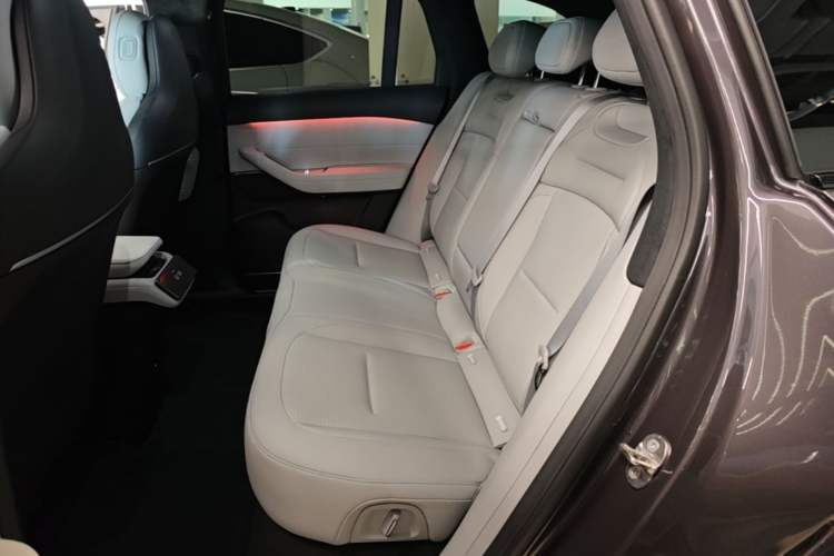 Used Nio ES6 2023 75 kWh Left Rear Seat