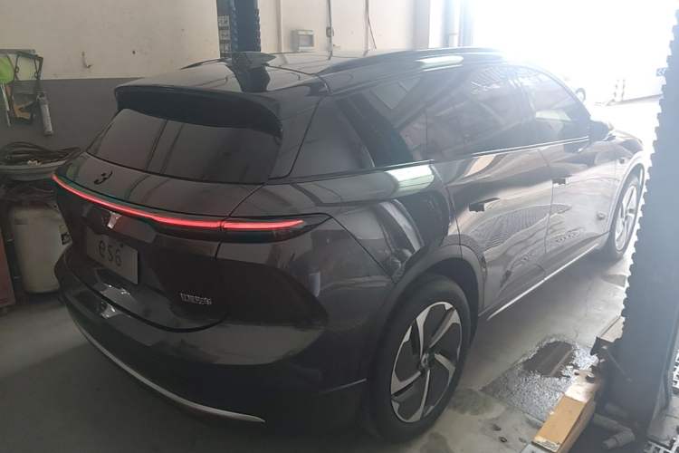 Used Nio ES6 2023 75 kWh Rear Right 45 Deg