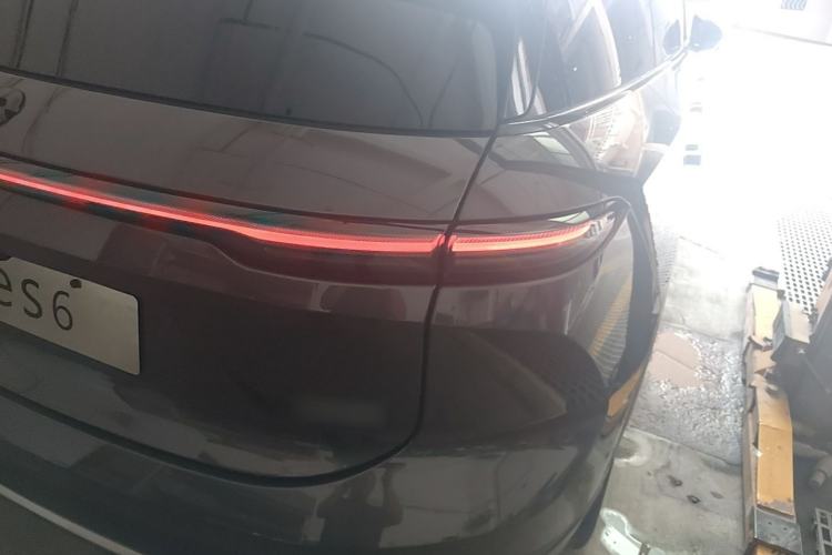 Used Nio ES6 2023 75 kWh Right Rear Taillight