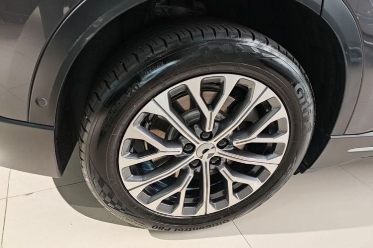 Used Nio ES6 2023 75 kWh Right Rear Wheel Hub