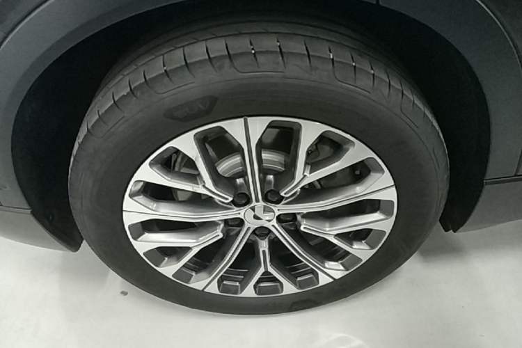 Used Nio ES6 2023 75 kWh Right Rear Wheel Hub