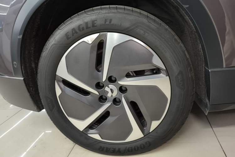 Used Nio ES6 2023 75 kWh Right Rear Wheel Hub