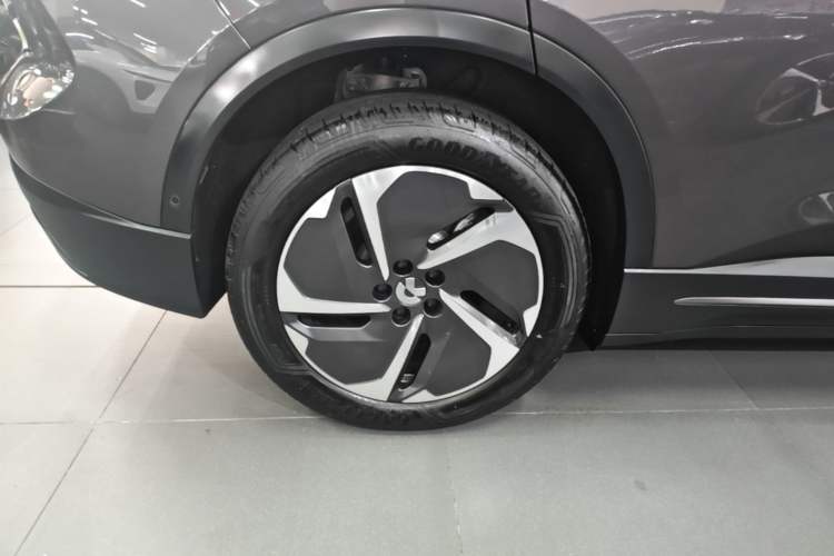 Used Nio ES6 2023 75 kWh Right Rear Wheel Hub