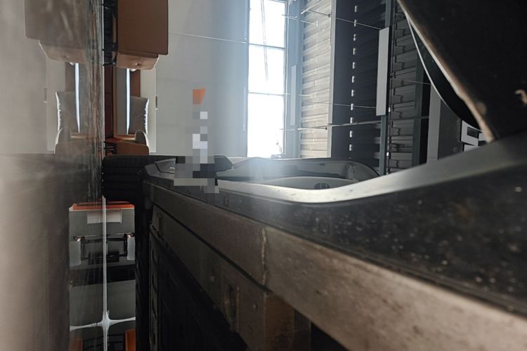 Used Nio ES6 2023 75 kWh Right Side Sill