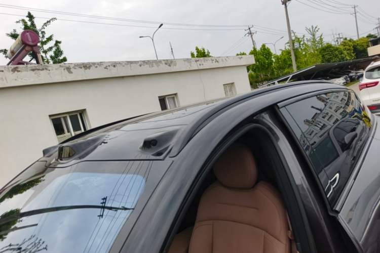 Used Nio ES6 2023 75 kWh Roof