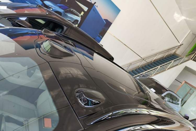 Used Nio ES6 2023 75 kWh Roof