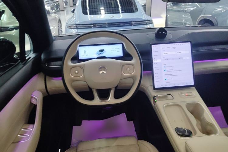 Used Nio ES6 2023 75 kWh Steering Wheel