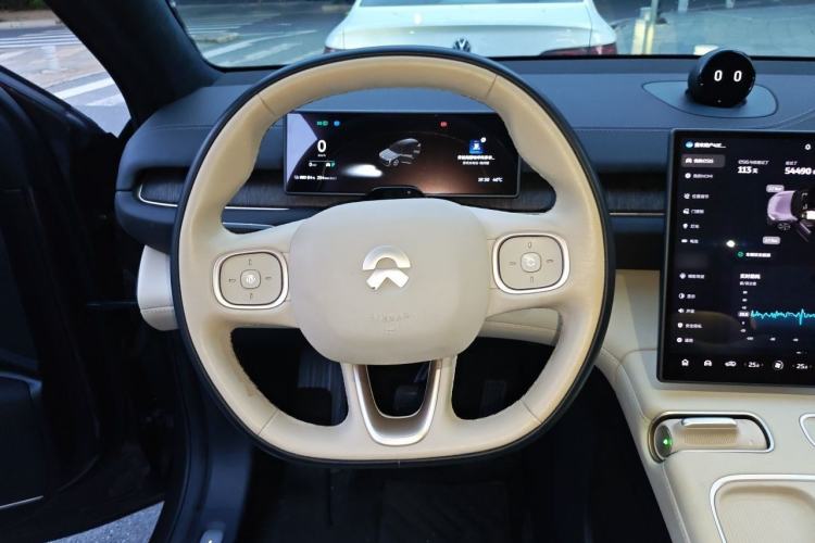 Used Nio ES6 2023 75 kWh Steering Wheel
