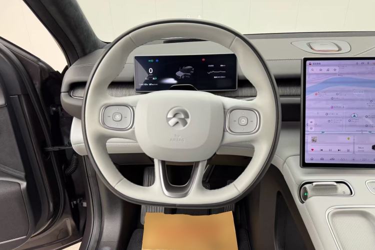 Used Nio ES6 2023 75 kWh Steering Wheel