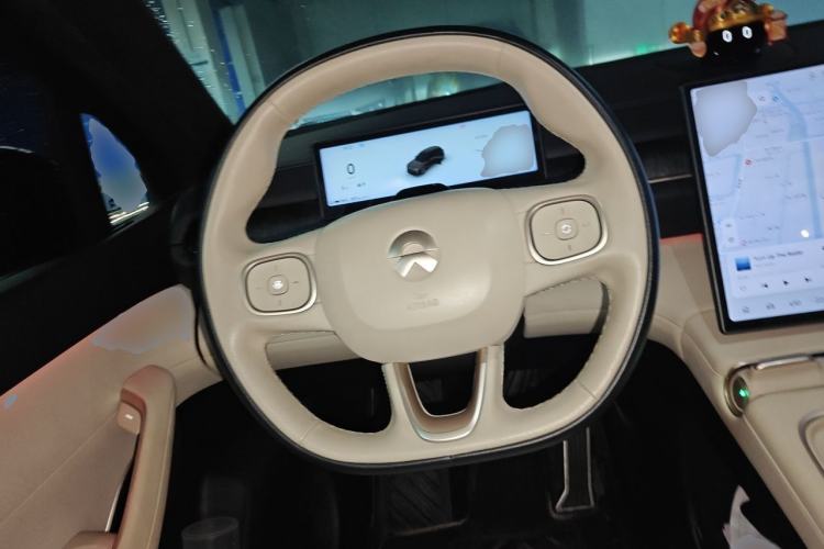 Used Nio ES6 2023 75 kWh Steering Wheel