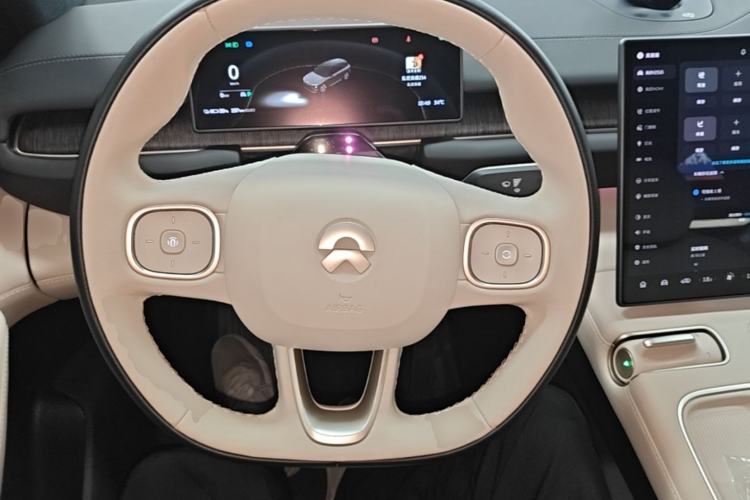 Used Nio ES6 2023 75 kWh Steering Wheel