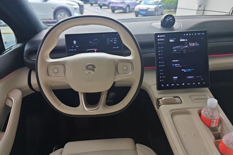 Used Nio ES6 2023 75 kWh Steering Wheel